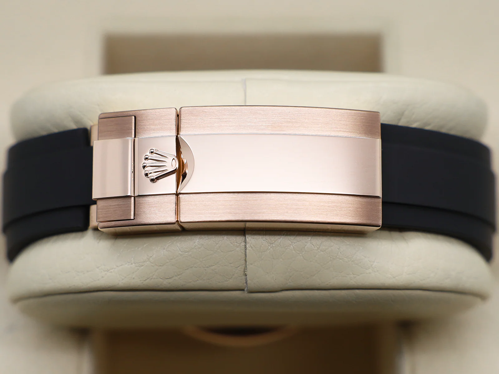 GENTS ROLEX DAYTONA 18ct ROSE GOLD OYSTERFLEX 126515LN BLACK DIAL NEW MODEL WARRANTY 2024 UK B&P - Image 5